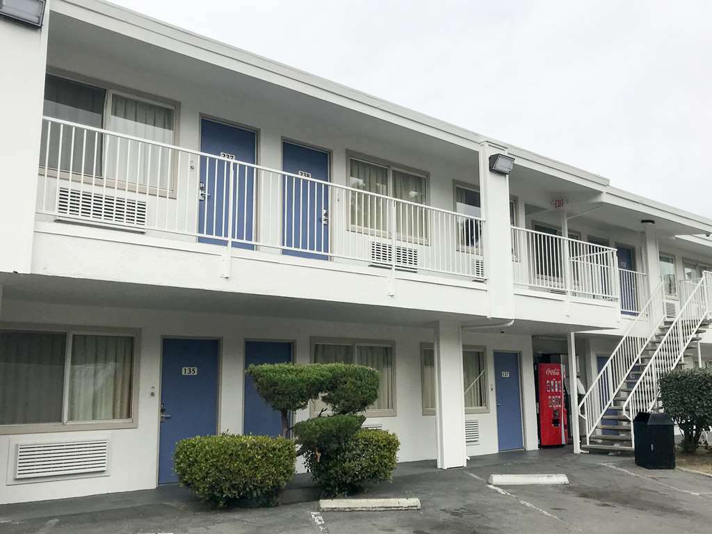 Motel 6-Concord, Ca Buitenkant foto